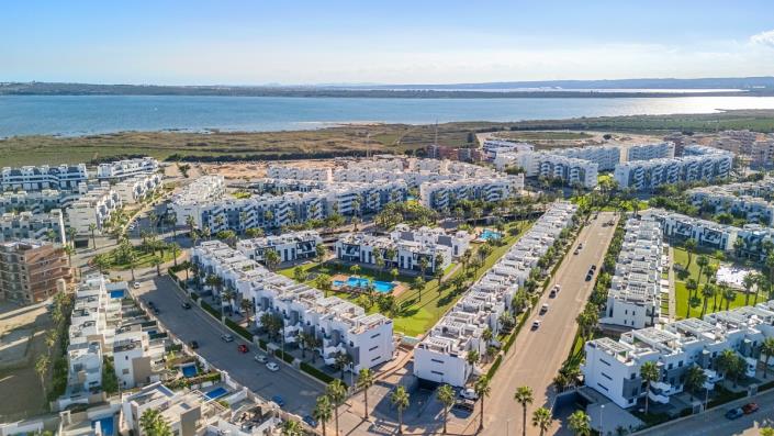 Image No.45-3 Bed Apartment for sale