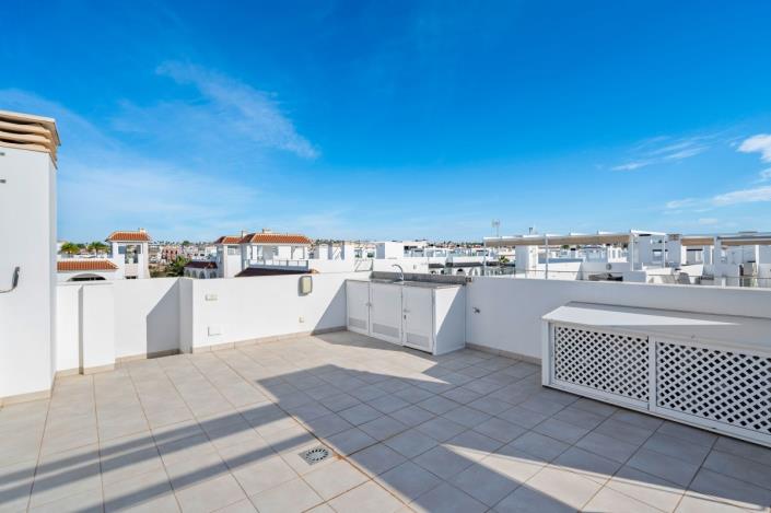 Image No.7-3 Bed Townhouse for sale