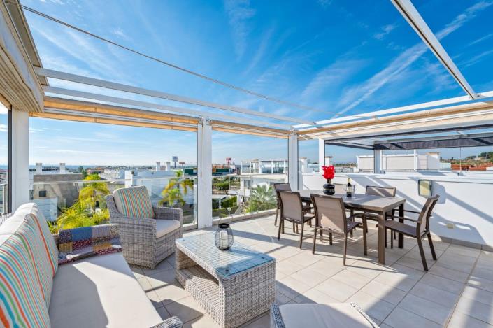 Image No.33-3 Bed Townhouse for sale