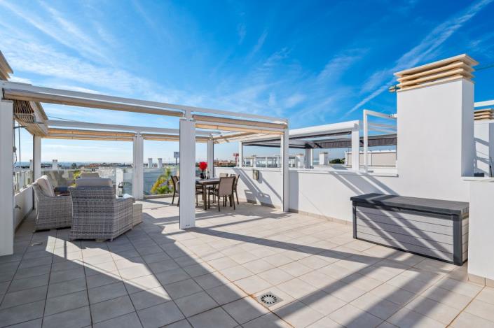 Image No.34-3 Bed Townhouse for sale