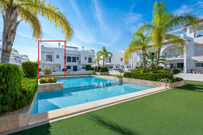 Image No.43-3 Bed Townhouse for sale