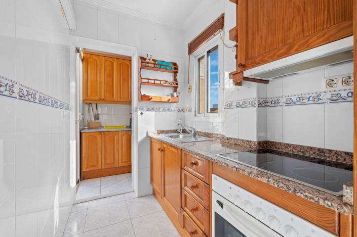 Image No.13-2 Bed Apartment for sale