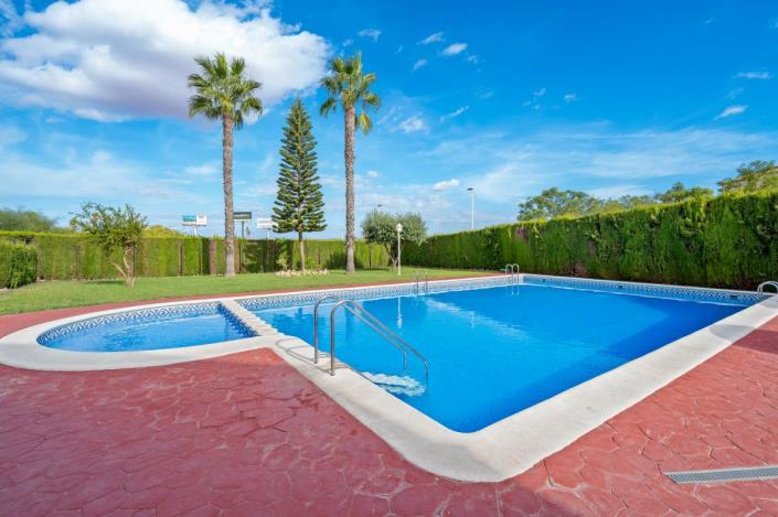 Image No.32-2 Bed Apartment for sale