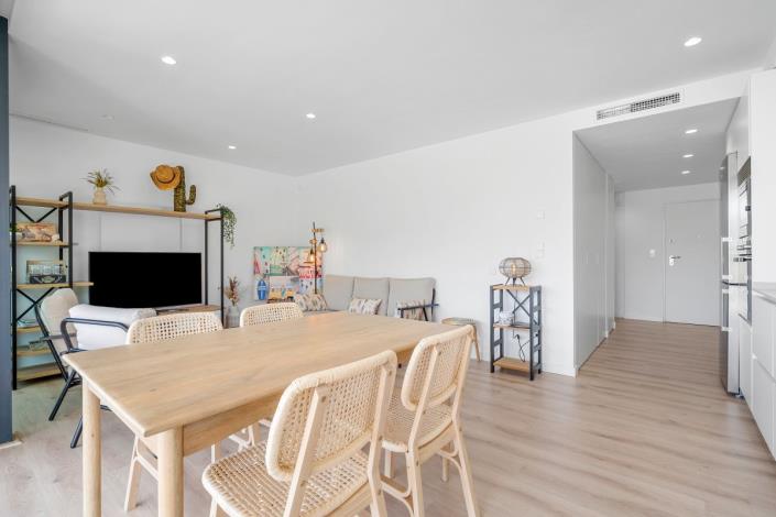 Image No.14-2 Bed Apartment for sale