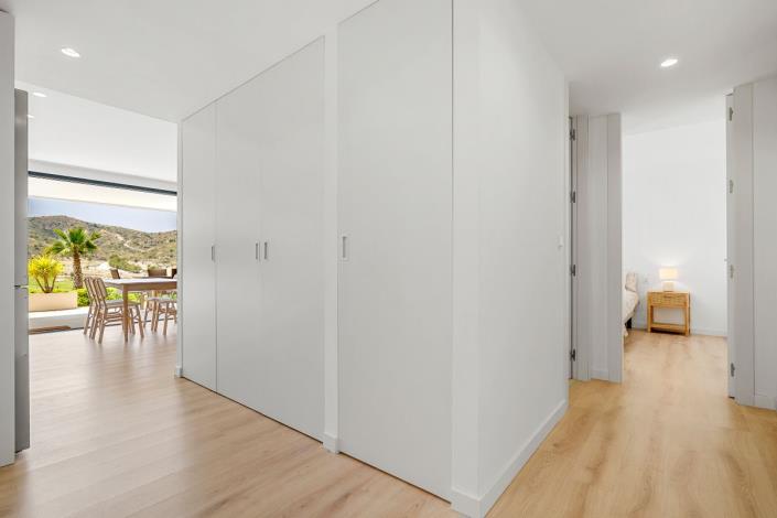 Image No.19-2 Bed Apartment for sale