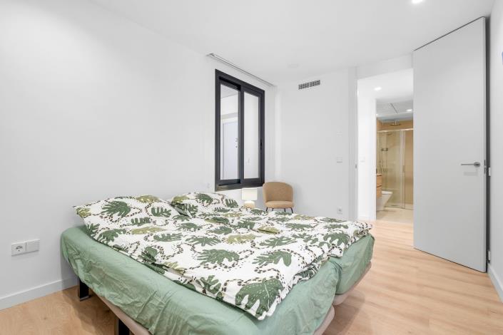 Image No.21-2 Bed Apartment for sale