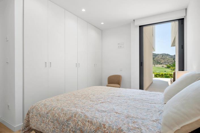 Image No.25-2 Bed Apartment for sale