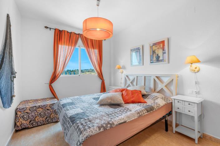 Image No.12-2 Bed Apartment for sale