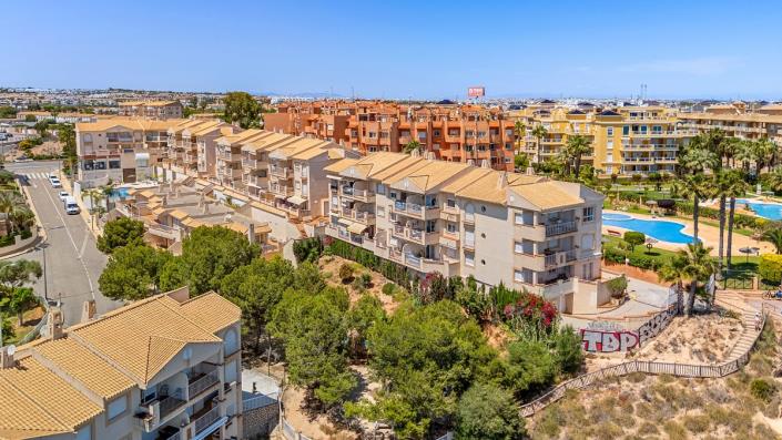 Image No.25-2 Bed Apartment for sale