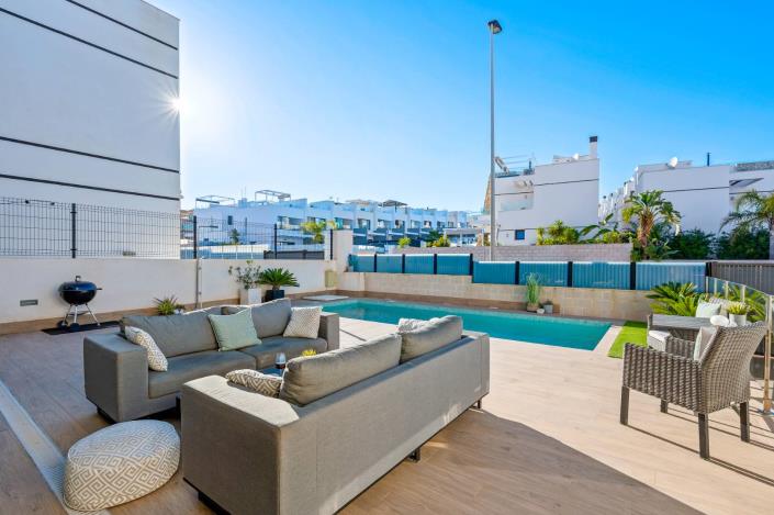 Image No.4-4 Bed Villa / Detached for sale