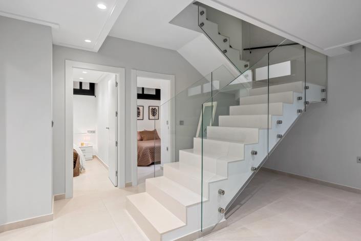 Image No.15-4 Bed Villa / Detached for sale