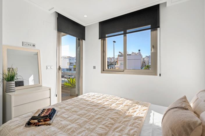 Image No.24-4 Bed Villa / Detached for sale