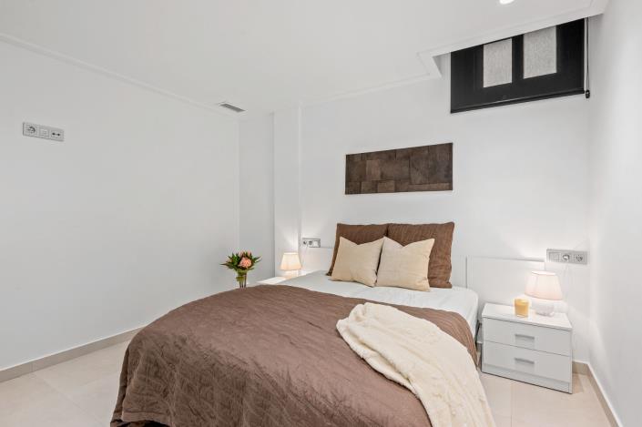 Image No.27-4 Bed Villa / Detached for sale