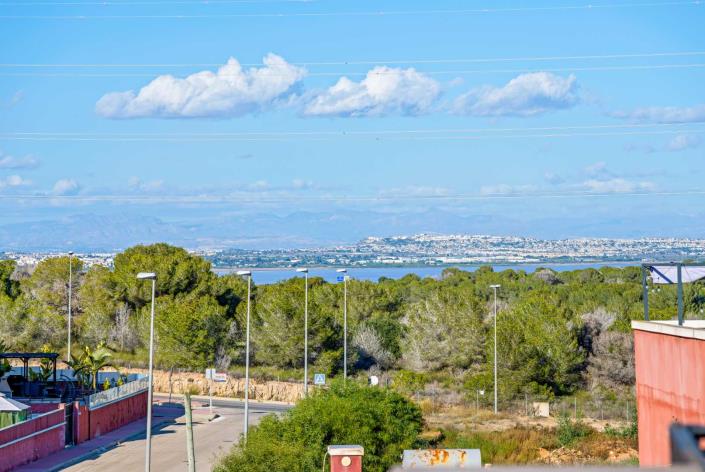 Image No.46-4 Bed Villa / Detached for sale