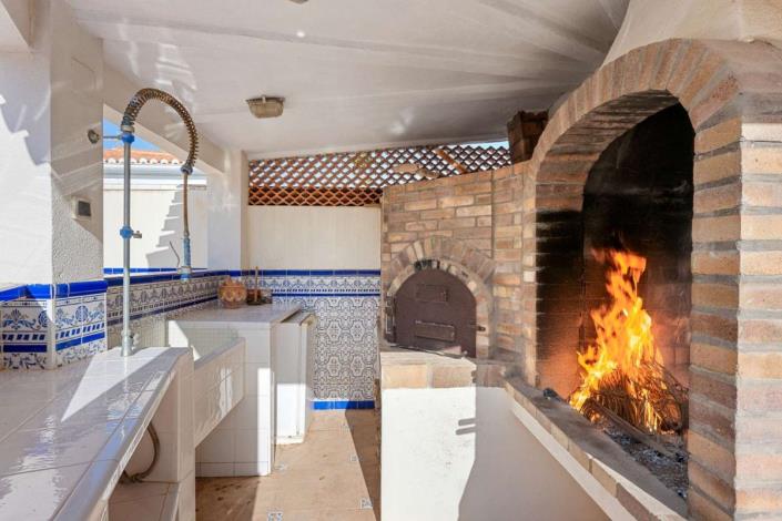 Image No.7-5 Bed Villa / Detached for sale