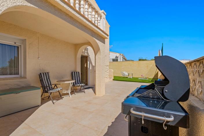 Image No.8-Villa / Détaché de 6 chambres à vendre à La Nucía