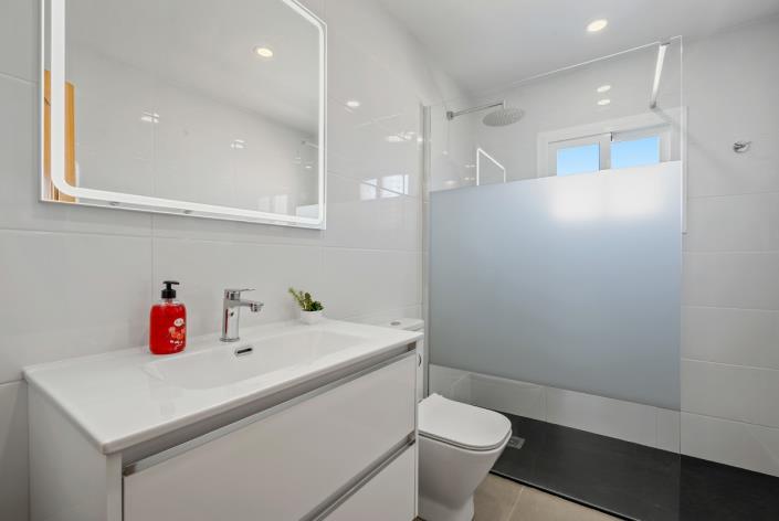 Image No.23-Villa / Détaché de 6 chambres à vendre à La Nucía