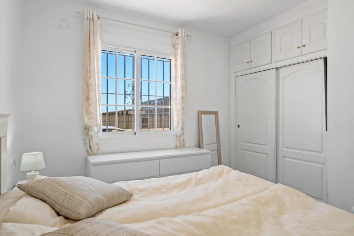 Image No.16-2 Bed Apartment for sale