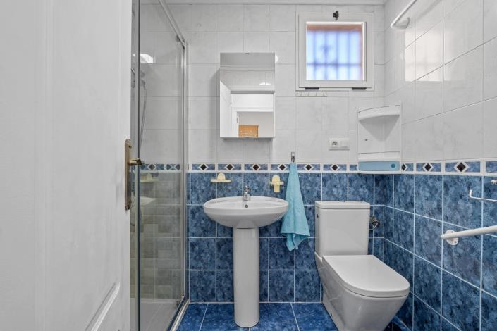 Image No.18-2 Bed Apartment for sale