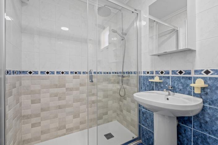 Image No.19-2 Bed Apartment for sale