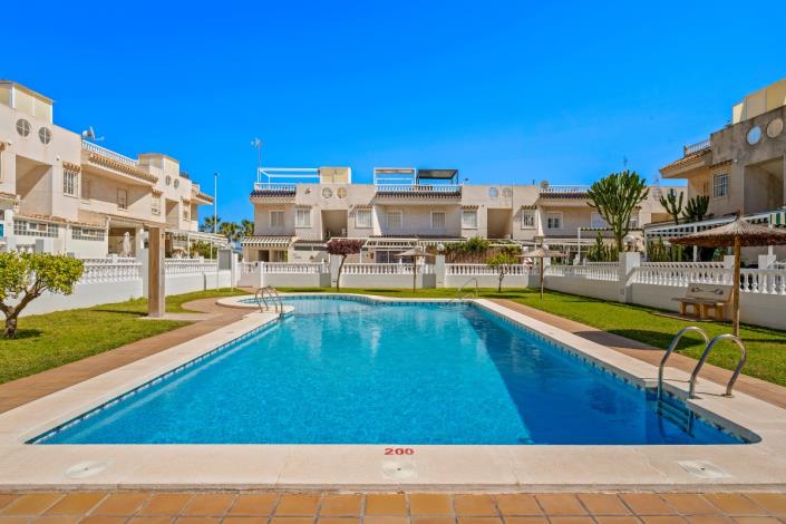 Image No.26-2 Bed Apartment for sale