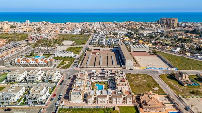 Image No.33-2 Bed Apartment for sale