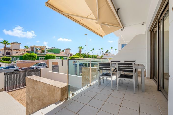Image No.6-4 Bed Townhouse for sale