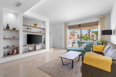 008ivory4bed