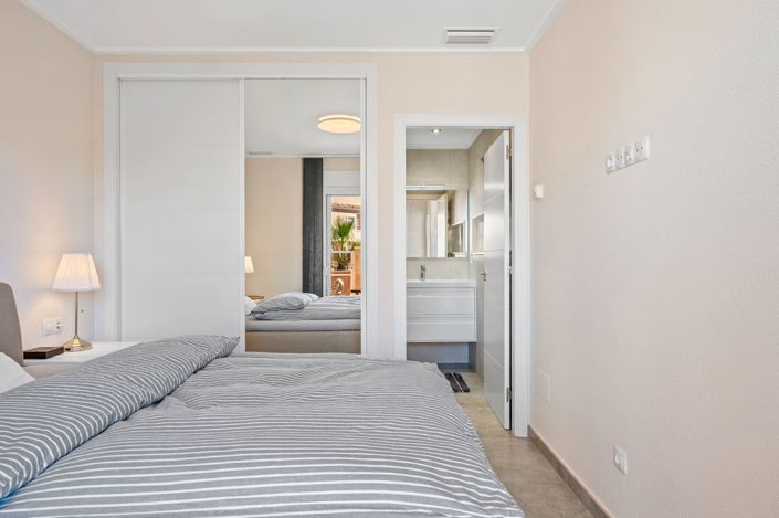Image No.19-3 Bed Apartment for sale