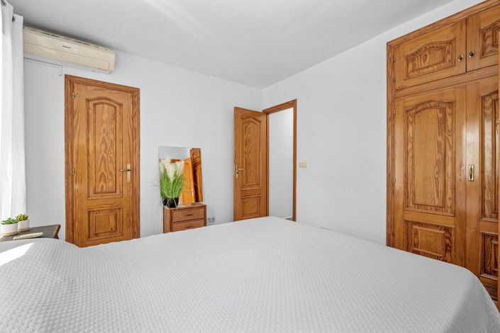 Image No.29-3 Bed Villa for sale