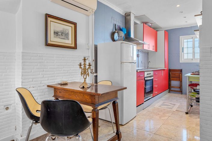 Image No.10-4 Bed Townhouse for sale