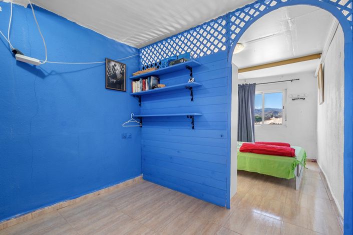 Image No.16-4 Bed Townhouse for sale