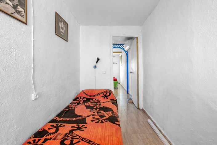 Image No.19-4 Bed Townhouse for sale