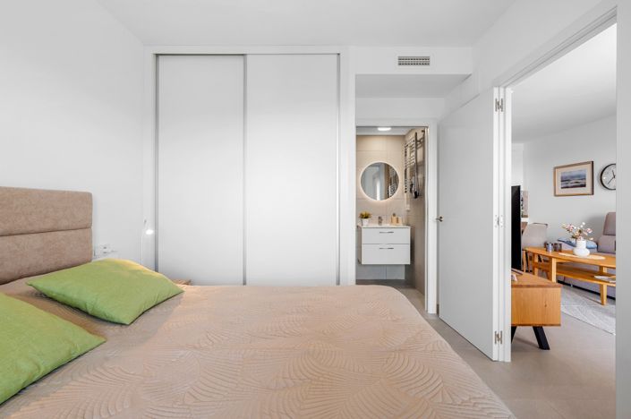 Image No.15-2 Bed Apartment for sale