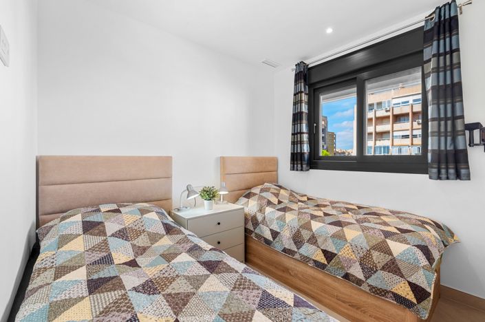 Image No.18-2 Bed Apartment for sale