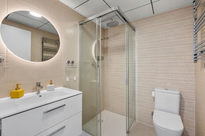 Image No.20-2 Bed Apartment for sale