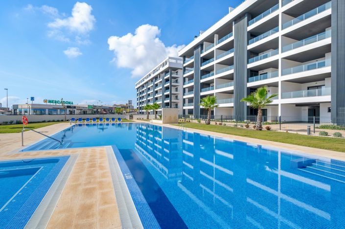 Image No.30-2 Bed Apartment for sale