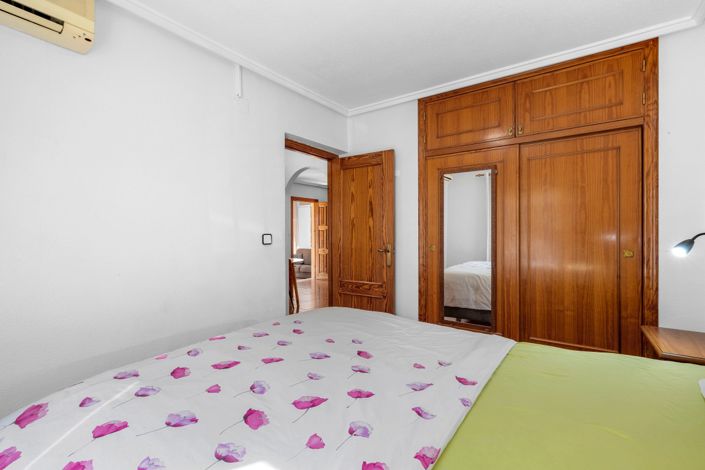 Image No.18-3 Bed Townhouse for sale