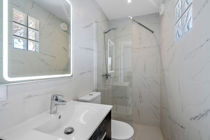 Image No.23-3 Bed Townhouse for sale