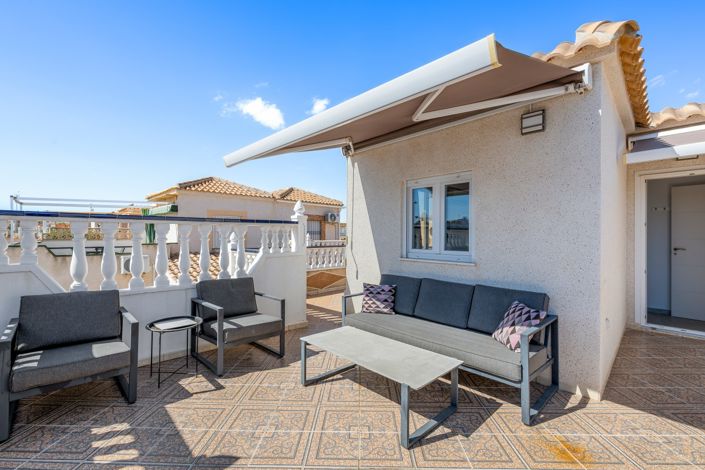 Image No.29-3 Bed Townhouse for sale