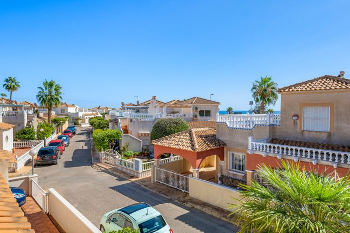 Image No.31-3 Bed Townhouse for sale