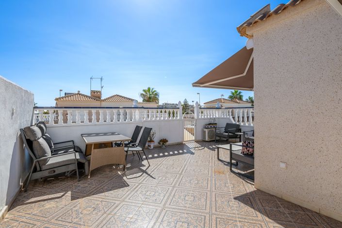 Image No.5-3 Bed Townhouse for sale