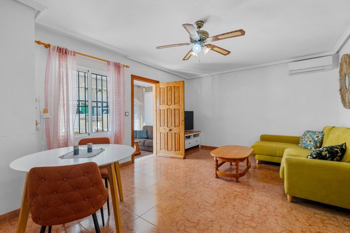 Image No.8-3 Bed Townhouse for sale