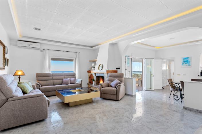 Image No.10-4 Bed Villa / Detached for sale