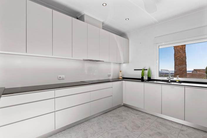 Image No.6-4 Bed Villa / Detached for sale