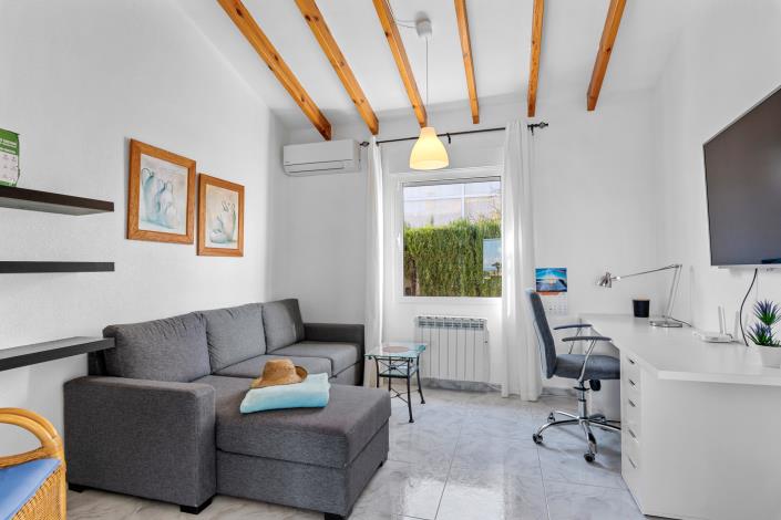 Image No.19-4 Bed Villa / Detached for sale