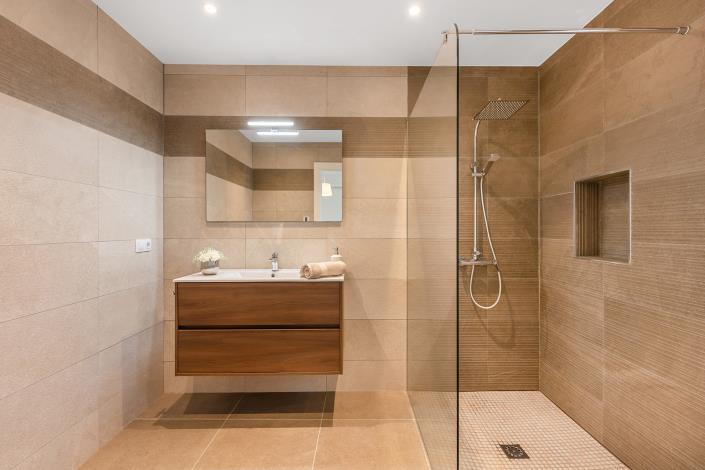 Image No.29-4 Bed Villa / Detached for sale