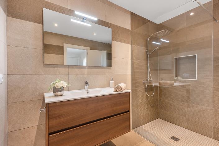 Image No.30-4 Bed Villa / Detached for sale