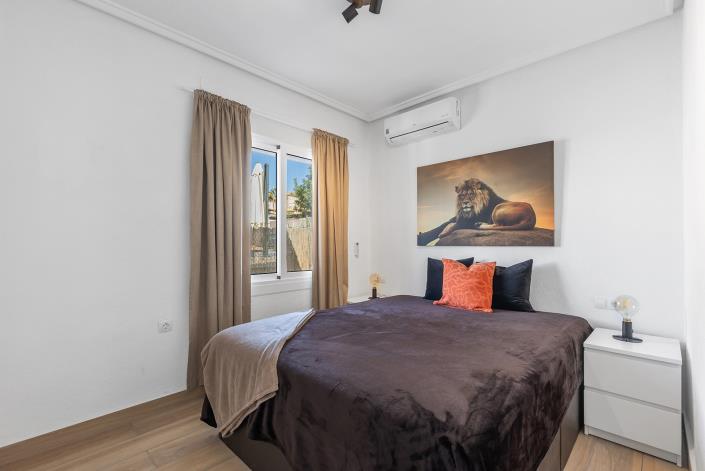 Image No.31-4 Bed Villa / Detached for sale