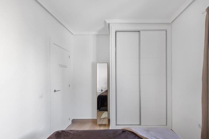 Image No.26-4 Bed Villa / Detached for sale